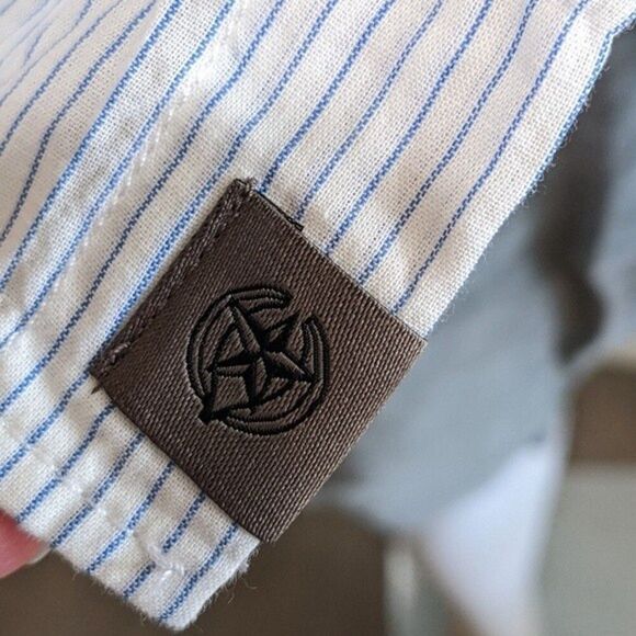 Banana Republic button down shirt lightweight cotton blue white pin stripe sz S - Picture 7 of 10